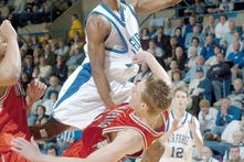 九游app下载中心-《冠军》专题：广厦20年磨一剑，终于夺冠，广厦拿过cba冠军吗